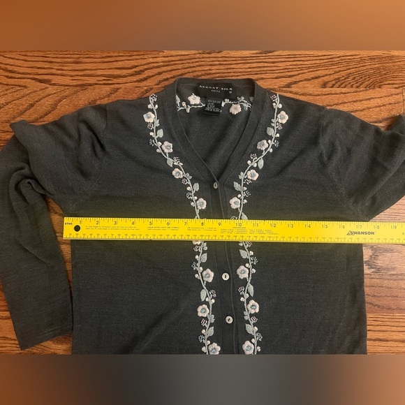 August Silk Gray Embroidered Cardigan Sweater (100% Silk) - Medium - Picture 5 of 5